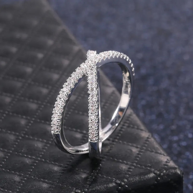 Valora Crisscross Ring